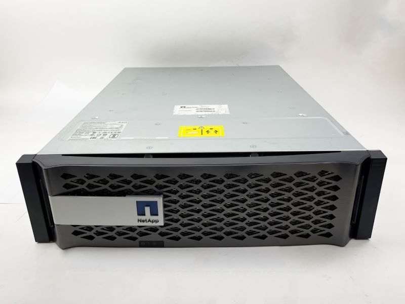 NetApp FAS8200
